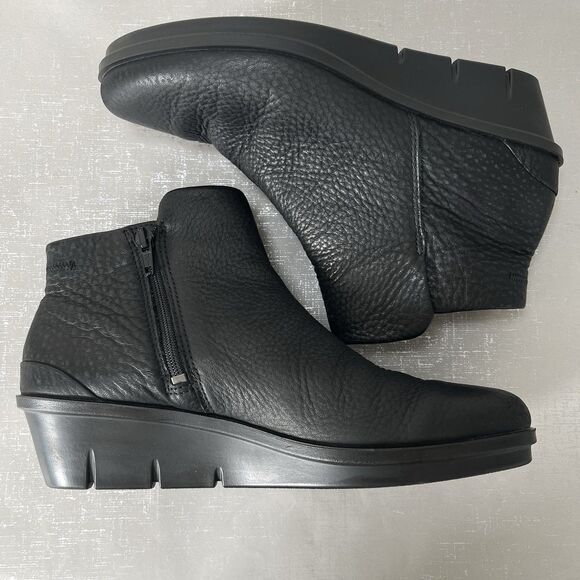 Ecco Skyler Black Leather Boots Womens 7 Waterproof Chelsea Bootie Low Wedge - Picture 10 of 13